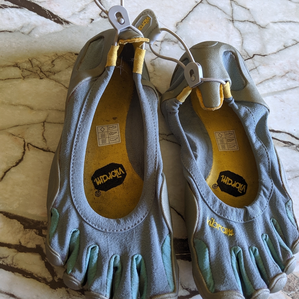 Vibram Toe Shoes for Hiking or Swimming